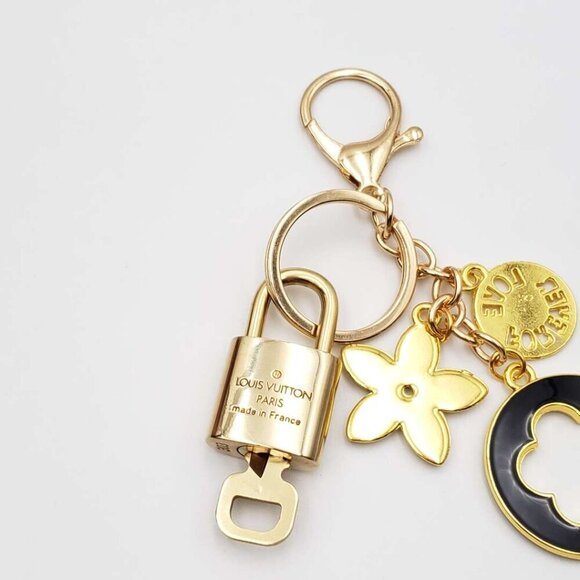 100% Auth Louis Vuitton Lock & Key with unbranded Bagcharm, Keycharm, Keychain - Picture 5 of 8